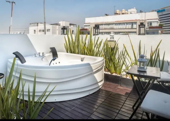In Reforma Private Jacuzzi And Terraces Apartment *